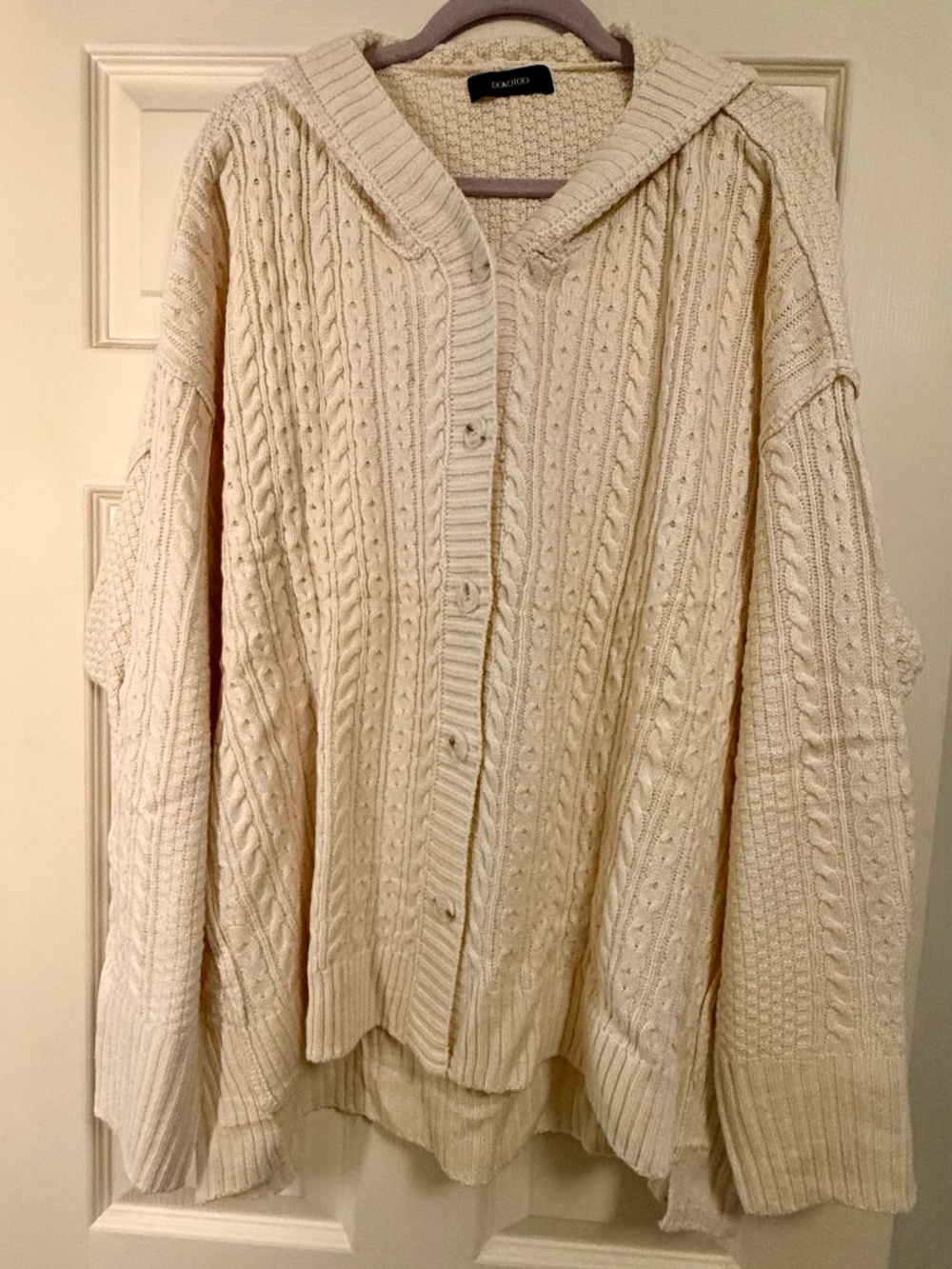 Ecru/off white hooded cardigan sweater. Size 2XL